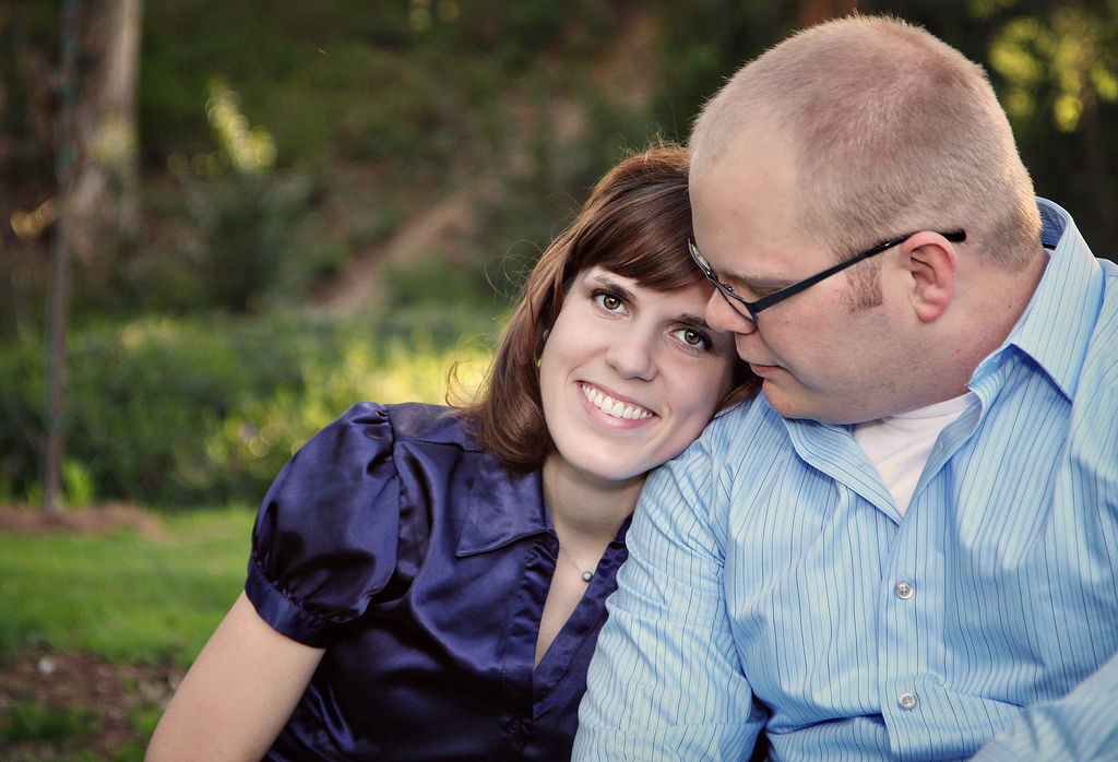 IMAGE: http://jwilsonphotography.smugmug.com/Engagements/Carrie-and-Nicholas/IMG031/823210235_HieXY-XL.jpg