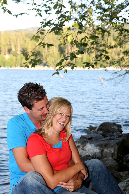 IMAGE: http://jwilsonphotography.smugmug.com/Engagements/Noelle-and-Matt/IMG3479/605038590_uQrff-XL.jpg
