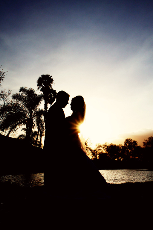 IMAGE: http://jwilsonphotography.smugmug.com/Weddings/Monica-and-Erick-31310/IMG408/858207738_9aUT5-XL.jpg