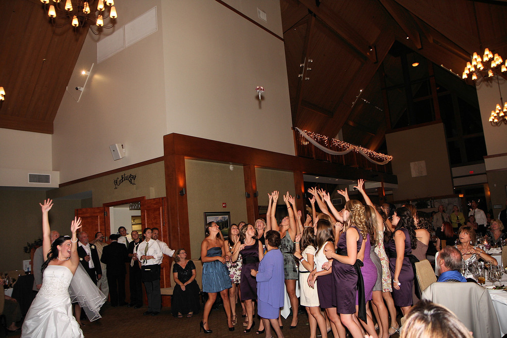 IMAGE: http://jwilsonphotography.smugmug.com/Weddings/Samantha-and-Brian/IMG784/685085415_NNUR4-XL.jpg